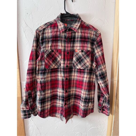 The American Outdoorsman Plaid Flannel Button Up - Picture 1 of 5